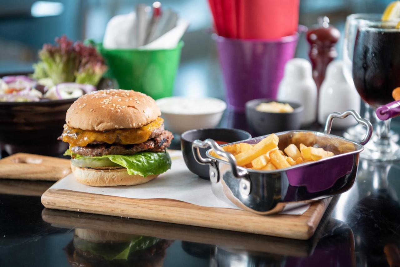 Park Inn By Radisson Jubail Industrial City Eksteriør billede